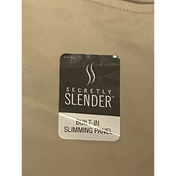 St Johns Bay Capri Pants Beige Mid-Rise Secretly Slender Slimming NWT Size 4 - Picture 3 of 5